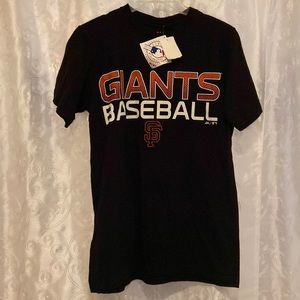 NWT Majestic Triple Peak San Francisco Giants Logo Shirt Size Men’s Small 🔥